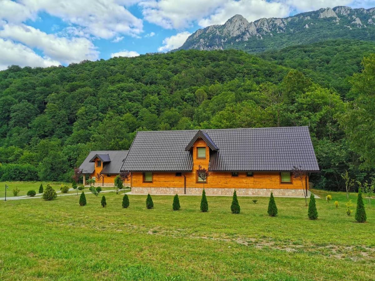 Vila "Volujak" Tjentiste Bagian luar foto